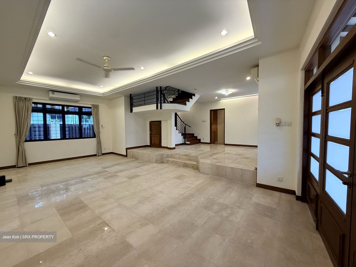 Fernhill Road (D10), Semi-Detached #632929621